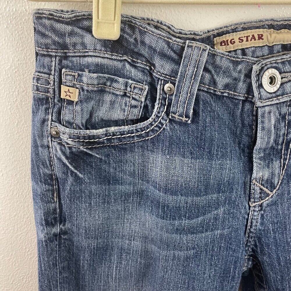 Big Star Low Rise Cut Off Denim Capris Size 28 - Picture 2 of 9
